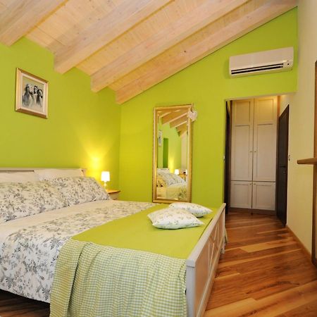 Bed & Breakfast Korta Gira Buici  客房 照片